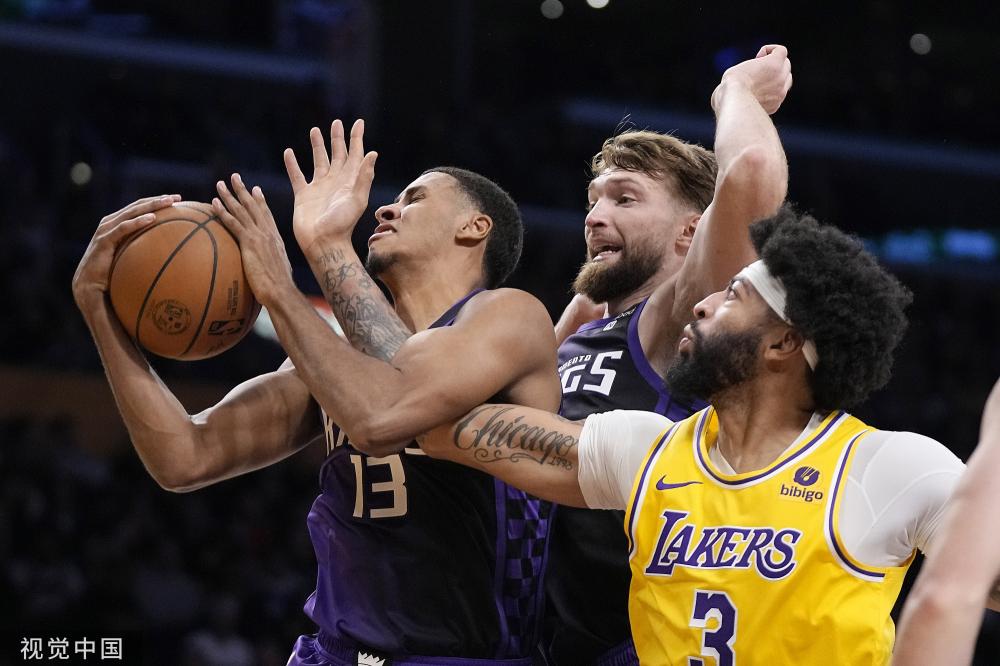 冰壶比赛不 冰壶比赛不